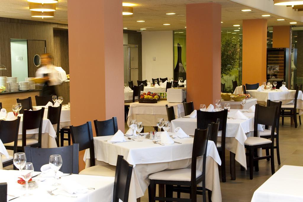 Nubahotel Vielha Eksteriør bilde