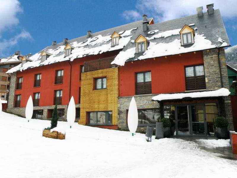 Nubahotel Vielha Eksteriør bilde