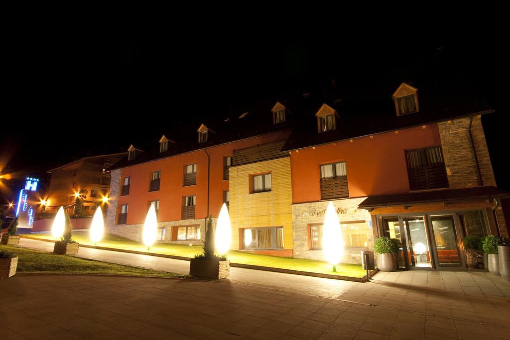 Nubahotel Vielha Eksteriør bilde
