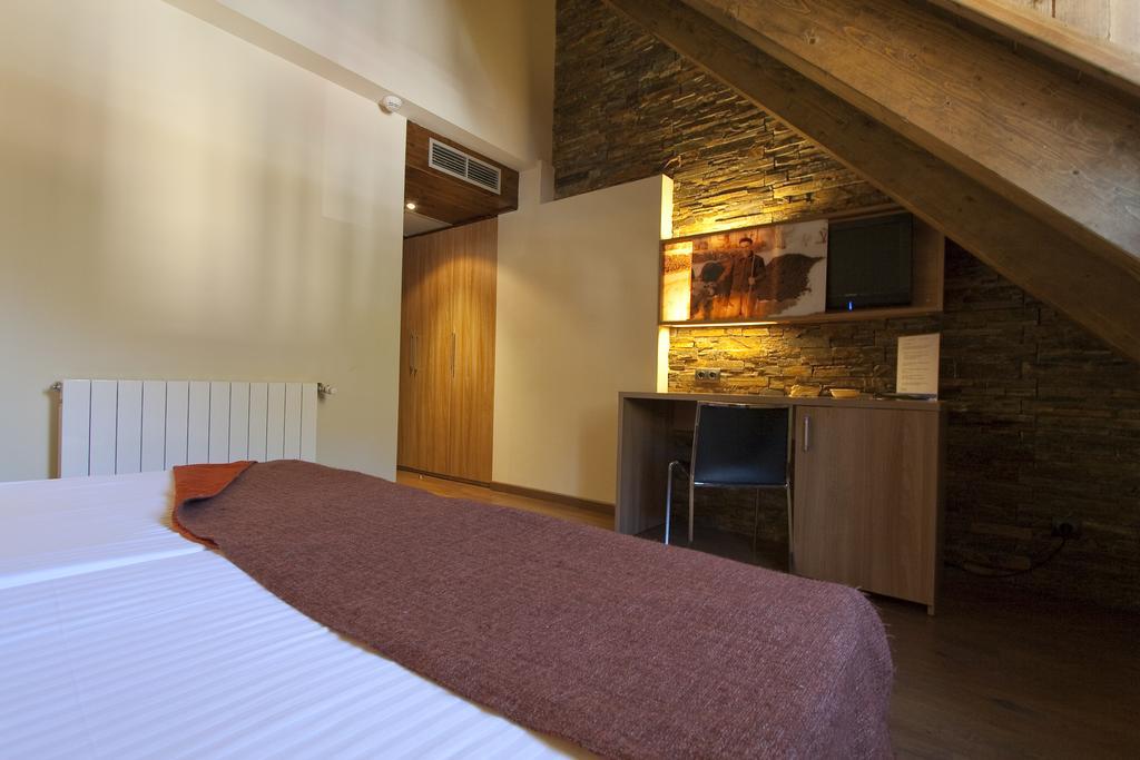 Nubahotel Vielha Eksteriør bilde